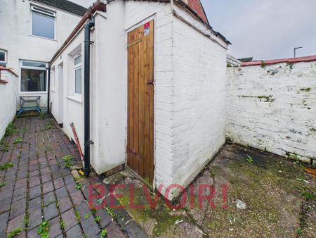 2 bedroom terraced house to rent - Photo 3