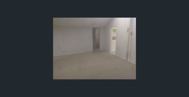 Spacious Studio Apartment - Petrie Terrace - Photo 1