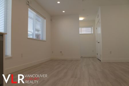 Laneway House in Vancouver East Side, BC - Photo 2