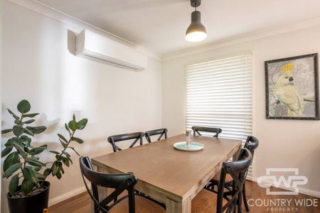 4 Bedroom, 2 Bathroom Home In a quiet area of town for Rent! - Photo 3