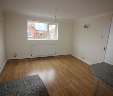 3 bed Flat - Photo 1