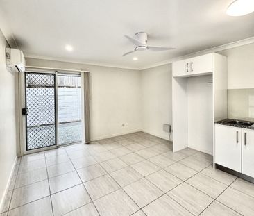 1 Bedroom Home, Available NOW!! - Photo 4