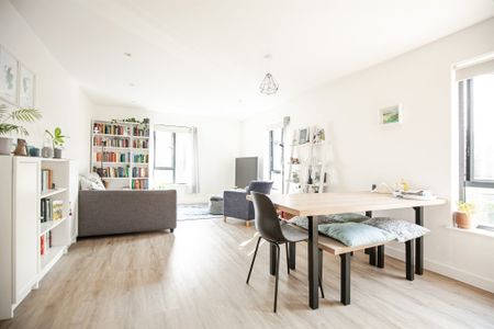 Syresham Gardens, Haywards Heath - Photo 4