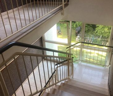 1 Zimmer Apartment Student, Süd Balkon, Uni Nähe, Dachgeschoss - Photo 1