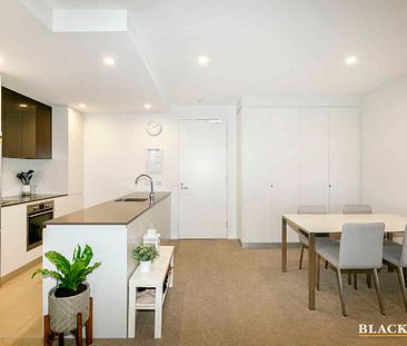 Spacious One Bedroom Apartment - Photo 6