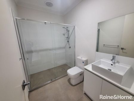 19 Grazing Road, Weir Views, VIC 3338 - Photo 5