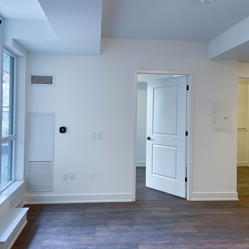 For Lease - 2343 Khalsa Gate Unit# 201, Oakville, Ontario - Photo 1