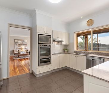 9 Silver Birch Close, Caves Beach NSW 2281 - House For Rent | Domain - Photo 4