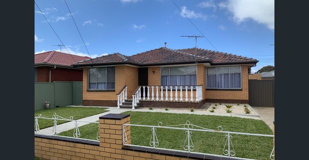 4 Bedroom gem in Norlane! - Photo 1