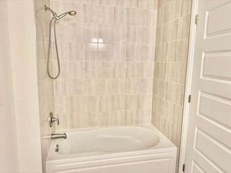 For Lease - 128 GROVEWOOD Common Unit# 132, Oakville, Ontario - Photo 3