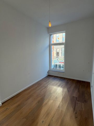 appartement 2 chambres entièrement remis à neuf à 6000 Charleroi - Photo 2