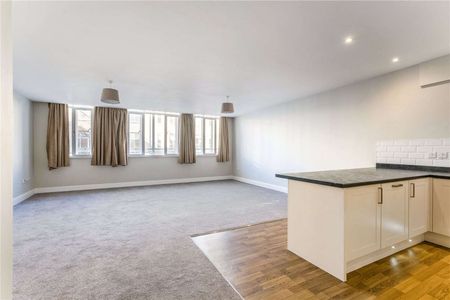 Spacious three bed flat in Bristol City Centre - Photo 3