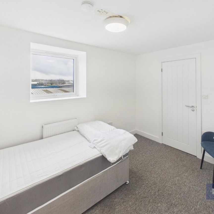 1 bedroom Flat To Let - Photo 1