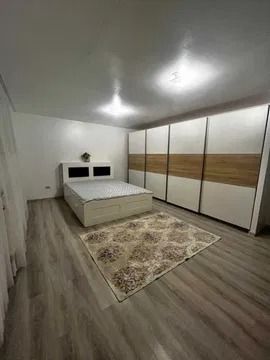 Apartament cu 3 camere, DECOMANDAT, 2 LOCURI DE PARCARE zona Nicolina - Fotografie 3