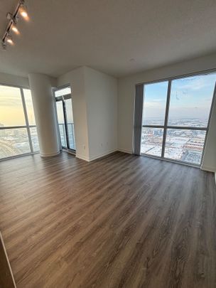 For Lease - 8 Interchange Way Unit# 5002, Vaughan, Ontario - Photo 1