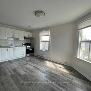 For Lease - 2398 Bloor Street Unit# Apt 3, Toronto, Ontario - Photo 2