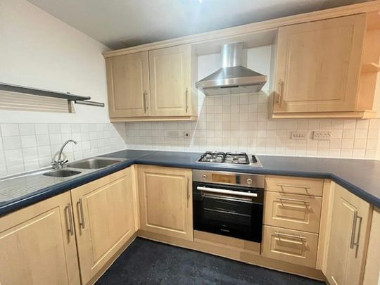 Ground floor flat to rent on - Photo 1