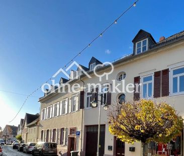 Großzügige Dachgeschosswohnung in Hochheims Altstadt - Photo 4