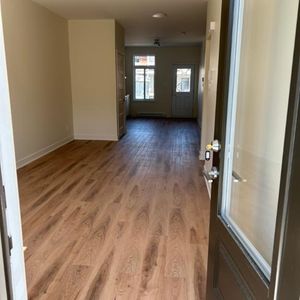 Super 5 1/2 Hochelaga - Photo 2