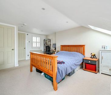 3 bedroom terraced house to rent - Photo 2