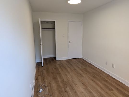 For Lease - 286 Lakeshore Road Unit# C, Mississauga, Ontario - Photo 1