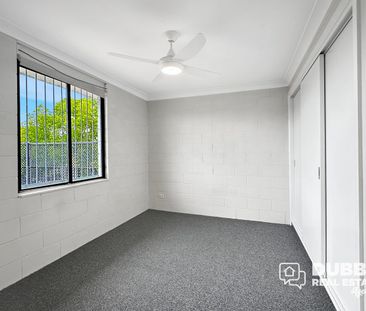 UPSTAIRS UNIT IN THE HEART OF DUBBO. - Photo 6