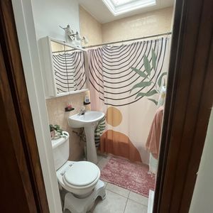 3 1/2 Rénové - Triplex - Metro Pie IX - Photo 2