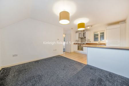 Gardenia Road, Bromley, Kent, BR1 - Photo 3