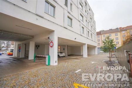 Nabízíme Vám k pronájmu moderní byt o dispozici 1+kk a velikosti 28,5 m - Photo 5