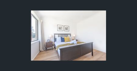 Lakeside 5Bed Oasis in Berkeley Vale - Photo 4