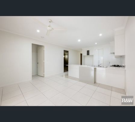 10 Belle Eden Drive, Ashfield, Qld 4670 - Photo 1