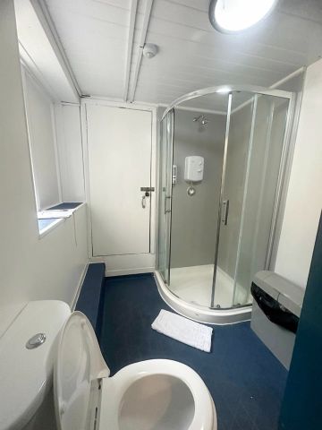 Room in a Shared House, Middle Street, BN1 - Photo 4