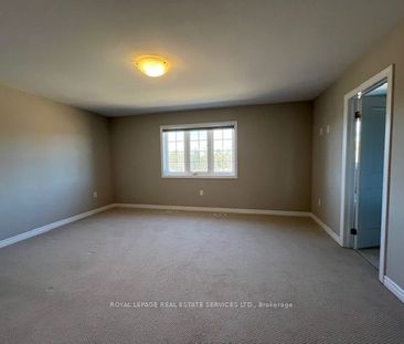 Detached Home For Lease | N8147648 - Photo 1