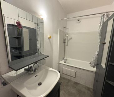 Appartement T3 à louer - 70 m² - Photo 4
