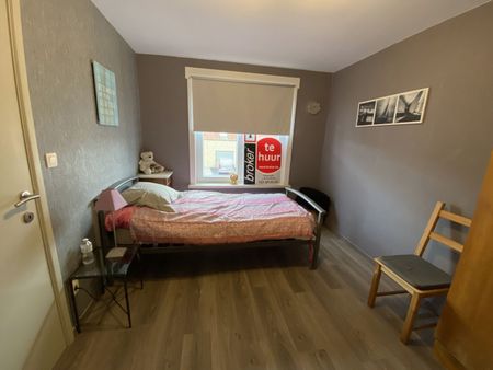 Ruime rijwoning met vier slaapkamers - Photo 5