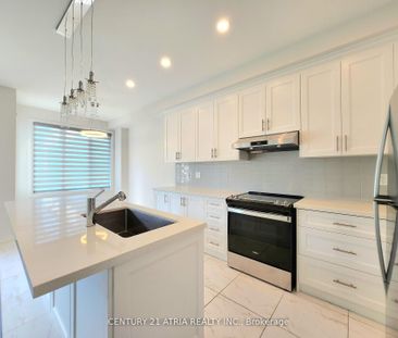 For Lease - 97 Schmeltzer Crescent, Richmond Hill, Ontario - Photo 6