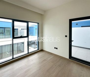 Exclusive | Brand New | 4 Bed - Photo 6