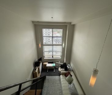 Mezzanine apartment in central Wellington - Photo 2