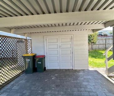 Omaha Beach Cutie - Photo 5