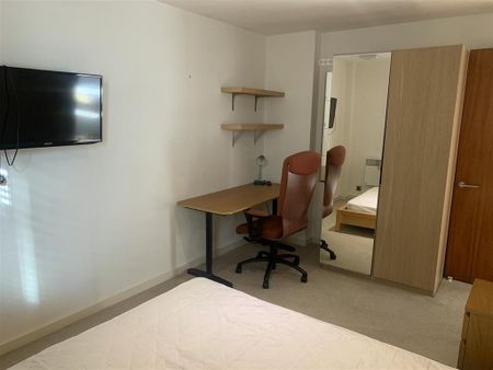 2 bedroom apartment to rent - Photo 5