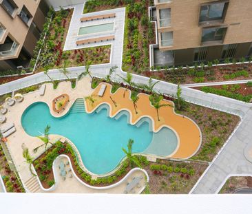 Well Priced Stylish 1 Bedroom Apartment + Study Room, With Pool Vie... - Photo 5