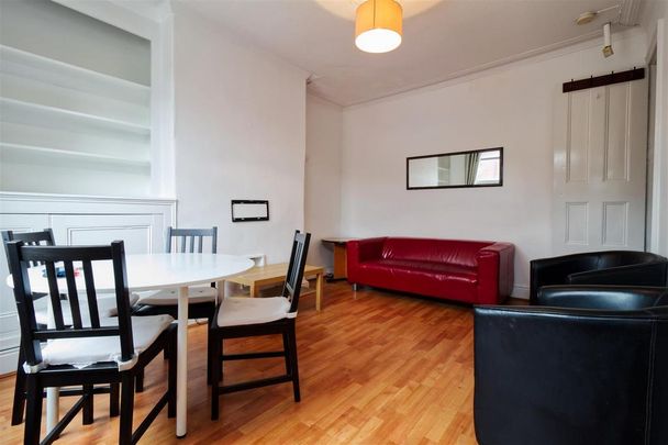 4 bedroom house to rent - Photo 1