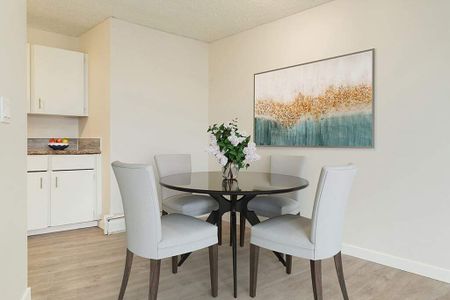 1 Bedroom - Photo 3