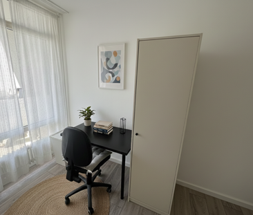 Exklusiv: Charmante 2-Zi.-Wohnung in Charlottenburg Voll Möbliert - Foto 1