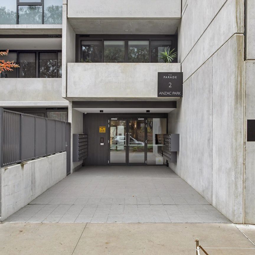 The Parade - Photo 1