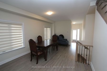 Detached Home For Lease | N8098122 - Photo 2