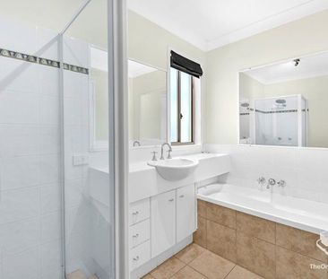 Family Home in a Quiet Robina Cul-de-sac â Spacious, Comfortable ... - Photo 2