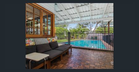 26 Reuben Street, Holland Park, Qld 4121 - Photo 3