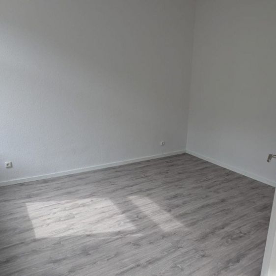 4,5-Zimmer-Wohnung mit zwei Badezimmern - sofort bezugsfrei - Photo 1