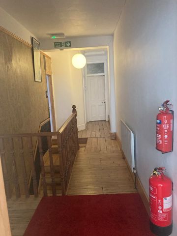 2 Bed Semi-Detached House, Elfindale Road, SE24 - Photo 5